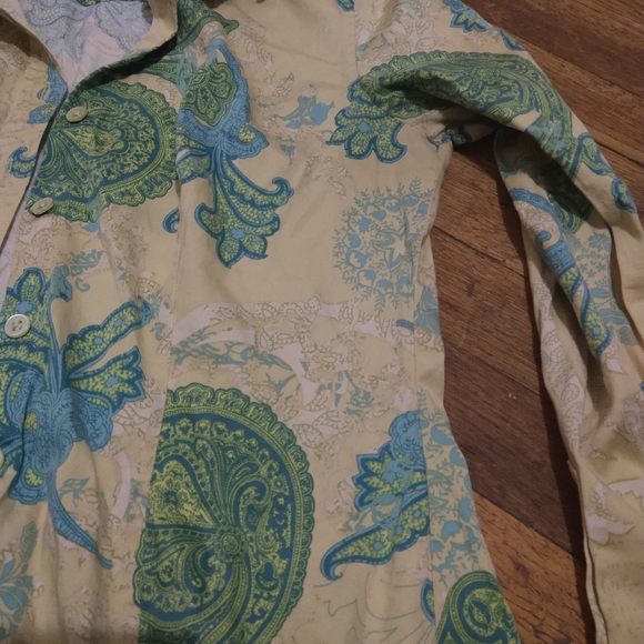 COPY - Yellow, blue and green button down shirt - Picture 7 of 10